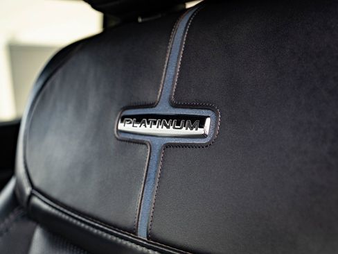 Used 2025 Ford F250 Platinum image 22