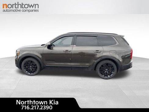 Used 2022 Kia Telluride SX w/ Nightfall Edition Package image 10