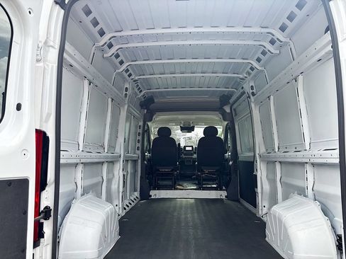Used 2023 RAM ProMaster 2500 FWD image 35