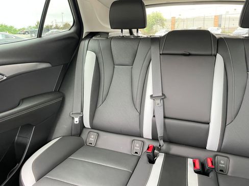 Used 2024 Buick Envision Sport Touring image 39