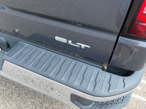 Used 2021 GMC Sierra 1500 SLT w/ SLT Convenience Package AWD/4WD image 4