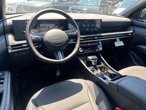 New 2025 Hyundai Tucson XRT image 14