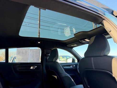 Certified 2023 Volvo C40 P8 Recharge Plus w/ Climate Package image 16