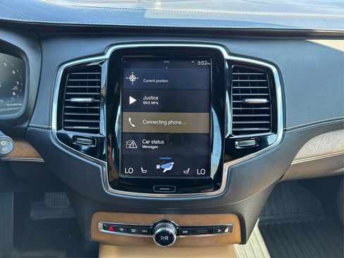 Used 2016 Volvo XC90 T6 image 17