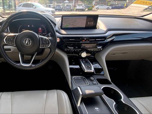 Used 2023 Acura MDX SH-AWD w/ Technology Package image 17