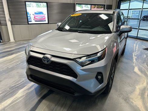 Used 2022 Toyota RAV4 XLE Premium AWD/4WD image 3