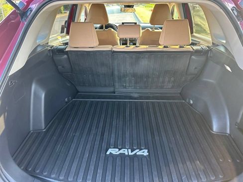 Used 2023 Toyota RAV4 LE AWD/4WD image 11