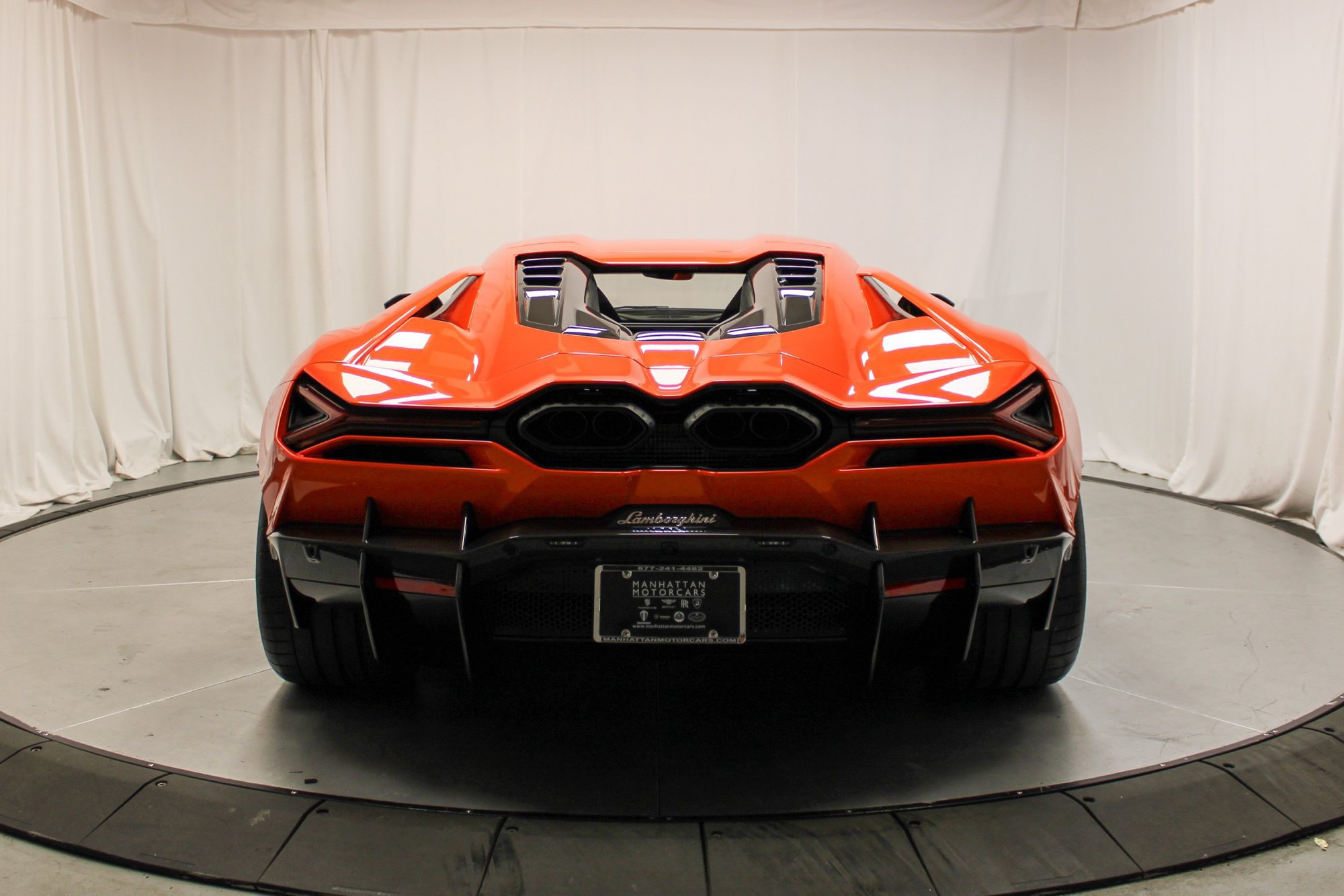 Used 2025 Lamborghini Revuelto AWD/4WD image 4