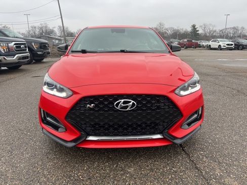 Used 2021 Hyundai Veloster N image 2