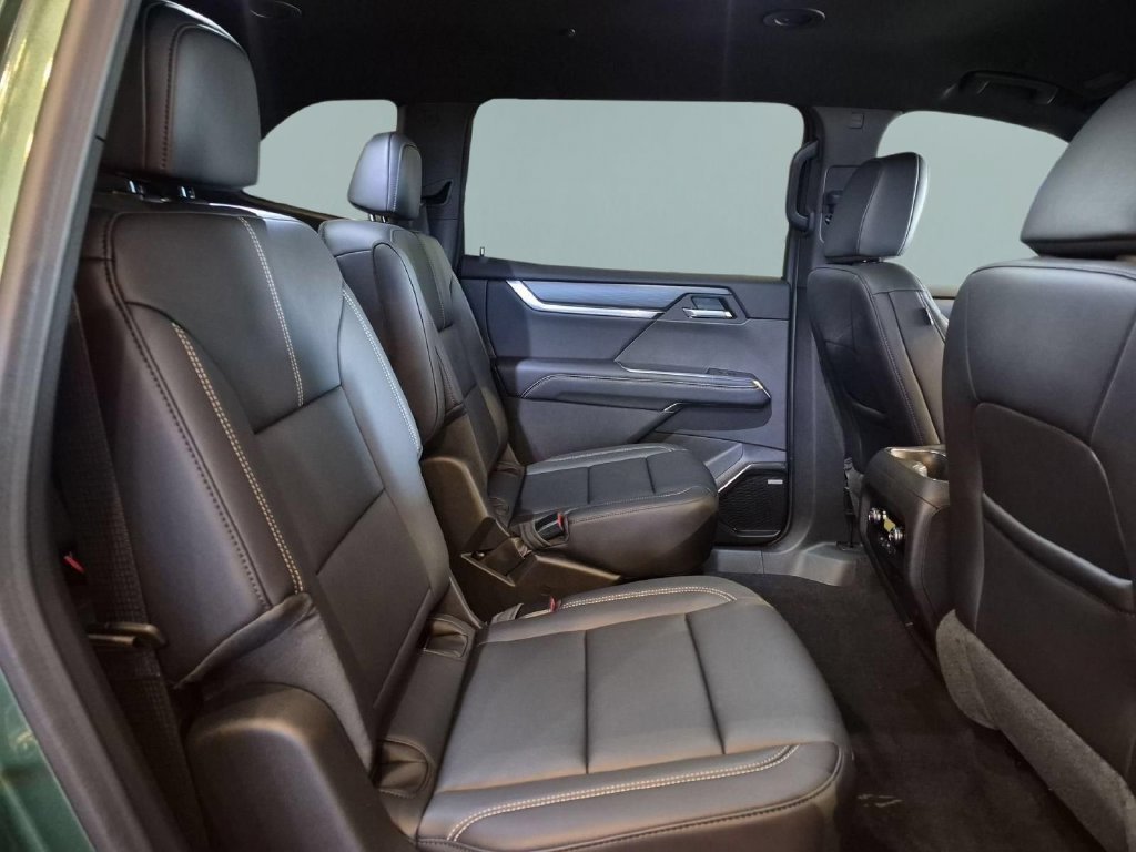 New 2027 GMC Acadia Elevation w/ Black Edition FWD image 22