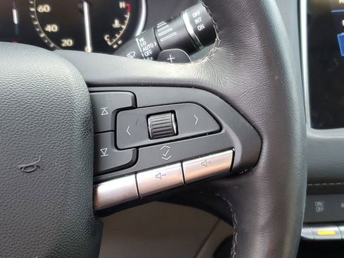 Certified 2023 Cadillac XT4 Premium Luxury w/ Cold Weather Package image 17