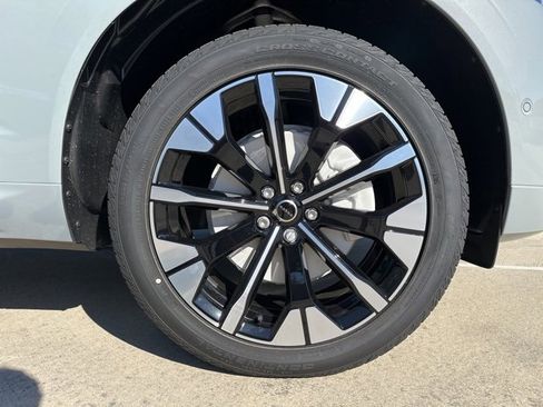 New 2026 Volvo XC60 B5 Plus w/ Protection Package Premier image 9