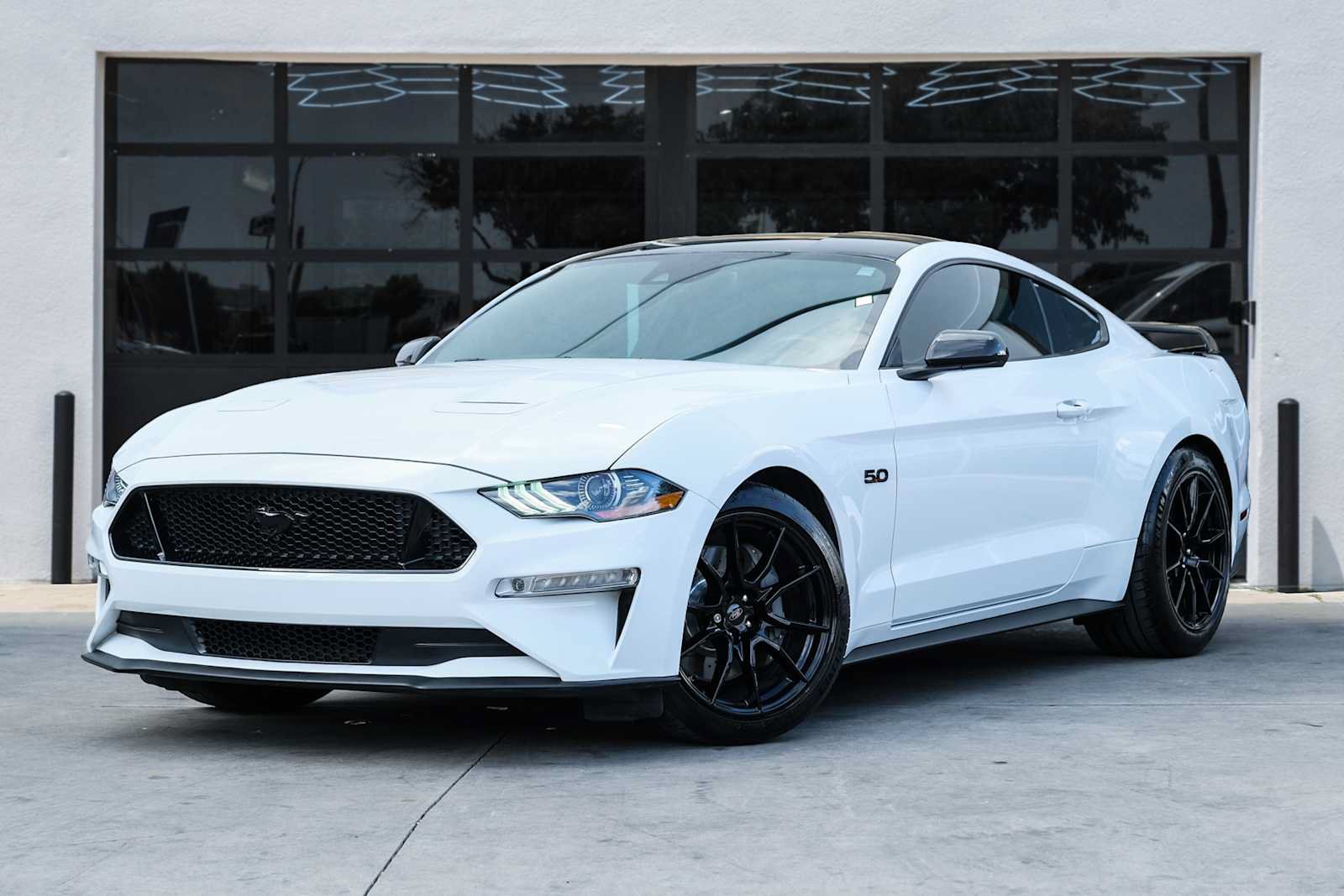 Used 2021 Ford Mustang GT w/ Equipment Group 301A RWD image 1