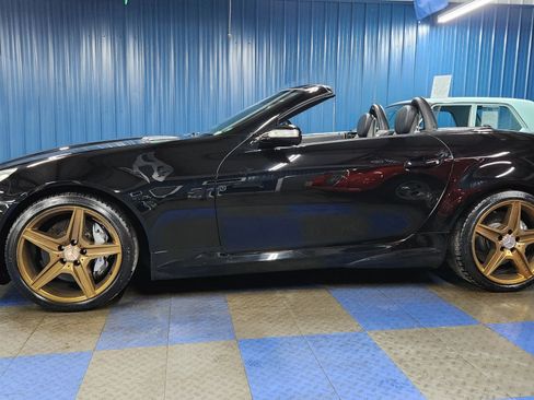 Used 2005 Mercedes-Benz SLK 55 AMG image 2