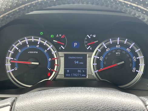 Used 2018 Toyota 4Runner Limited AWD/4WD image 20