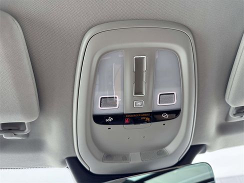 Certified 2024 Volvo XC90 B5 Plus w/ Protection Package Premier image 28