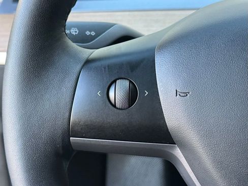 Used 2023 Tesla Model 3 Performance image 38