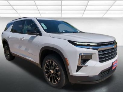 New 2026 Chevrolet Traverse LT w/ Sun and Wheel Package