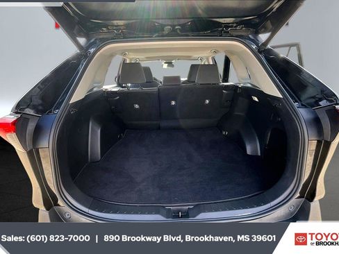 Used 2022 Toyota RAV4 XLE w/ Convenience Package AWD/4WD image 23