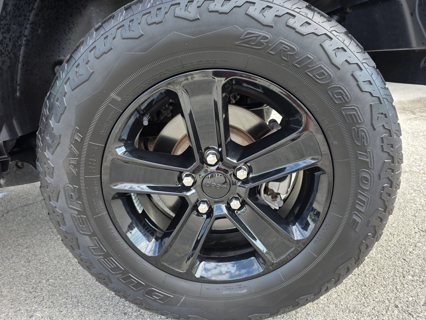 Used 2021 Jeep Wrangler Unlimited Sahara AWD/4WD image 39
