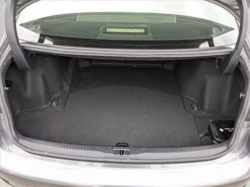 Used 2016 Lexus IS 200t RWD image 7