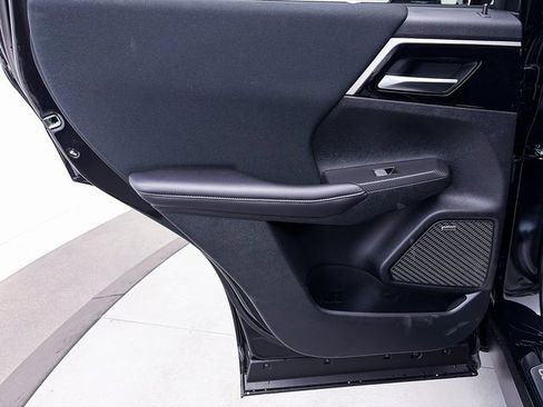 New 2025 Mitsubishi Outlander ES image 24