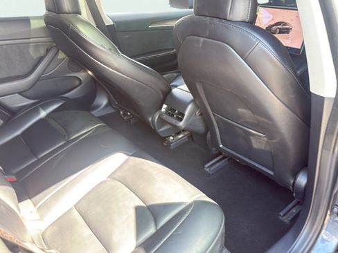 Used 2022 Tesla Model 3 Performance AWD/4WD image 24
