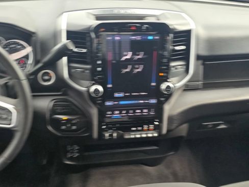 Used 2025 RAM 2500 Big Horn AWD/4WD image 17