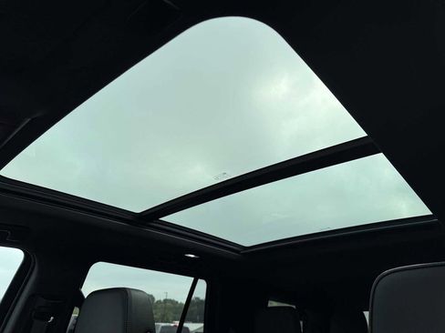 Used 2022 Chevrolet Tahoe RST image 40