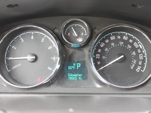 Used 2013 Chevrolet Captiva Sport LS image 33