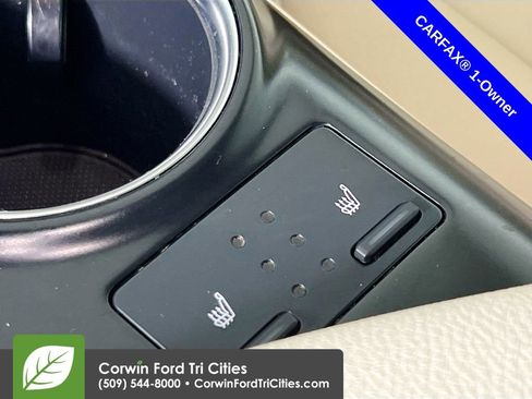 Used 2019 Toyota Camry XLE image 23