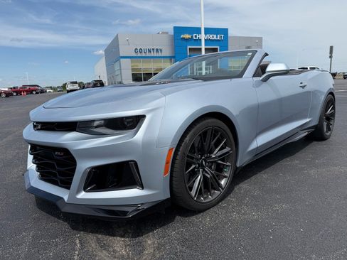 Used 2017 Chevrolet Camaro ZL1 RWD image 20