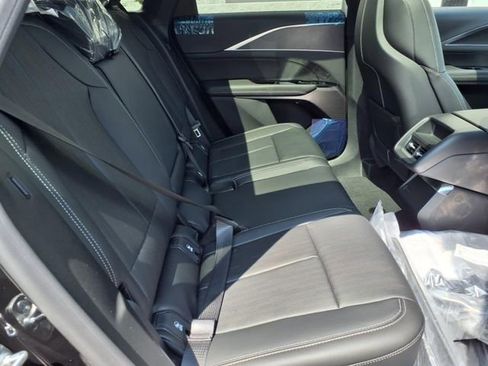 New 2025 Cadillac Lyriq Sport image 20