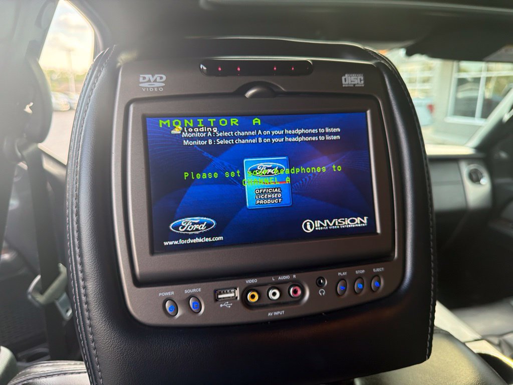 Used 2016 Ford Expedition Platinum AWD/4WD image 16