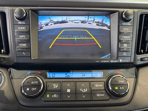 Certified 2018 Toyota RAV4 XLE w/ Convenience Package AWD/4WD image 30