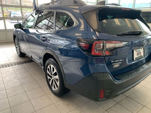 Used 2022 Subaru Outback Premium image 13