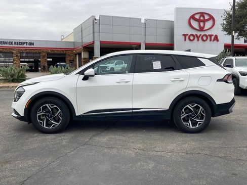 Used 2024 Kia Sportage LX FWD image 7