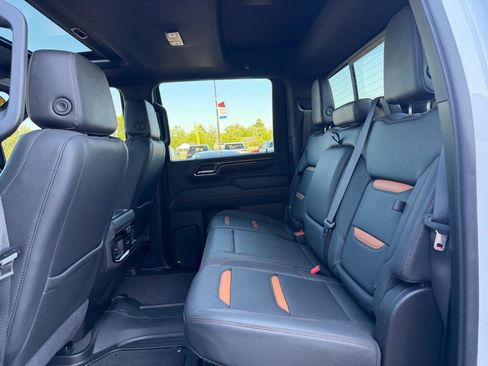 Used 2024 GMC Sierra 2500 AT4 w/ AT4 Premium Plus Package AWD/4WD image 20