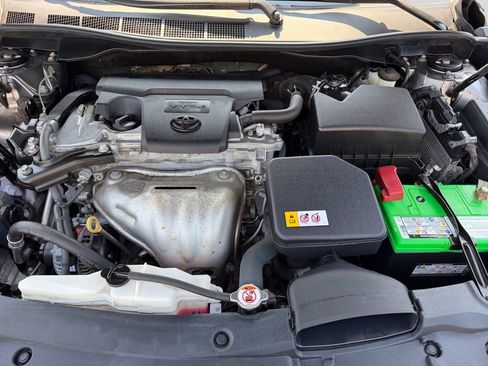 Used 2017 Toyota Camry XLE FWD image 29