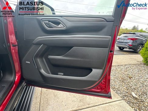 Used 2023 GMC Yukon AT4 w/ AT4 Premium Package AWD/4WD image 40