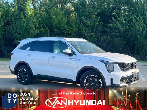 Used 2025 Kia Sorento S FWD image 1