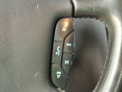 Used 2012 Chevrolet Impala LTZ FWD image 16