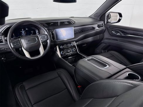 Used 2022 GMC Yukon Denali image 33