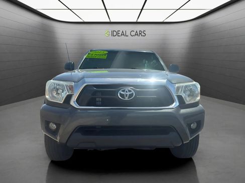Used 2013 Toyota Tacoma PreRunner w/ SR5 Pkg RWD image 2