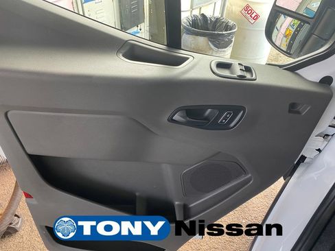 Used 2024 Ford Transit 150 148 Medium Roof RWD image 31