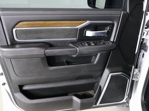 Used 2024 RAM 3500 Laramie w/ Towing Technology Group image 21