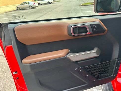 Certified 2023 Ford Bronco Outer Banks w/ Sasquatch Package image 14