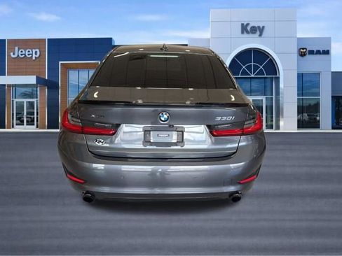 Used 2019 BMW 330i xDrive 330i xDrive w/ Driving Assistance Package image 5