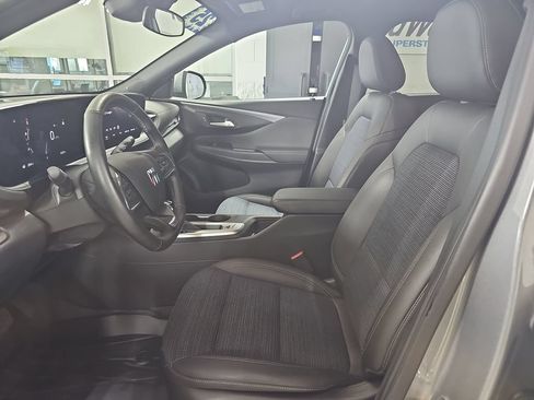 Used 2025 Buick Envista Preferred w/ Convenience I Package FWD image 18