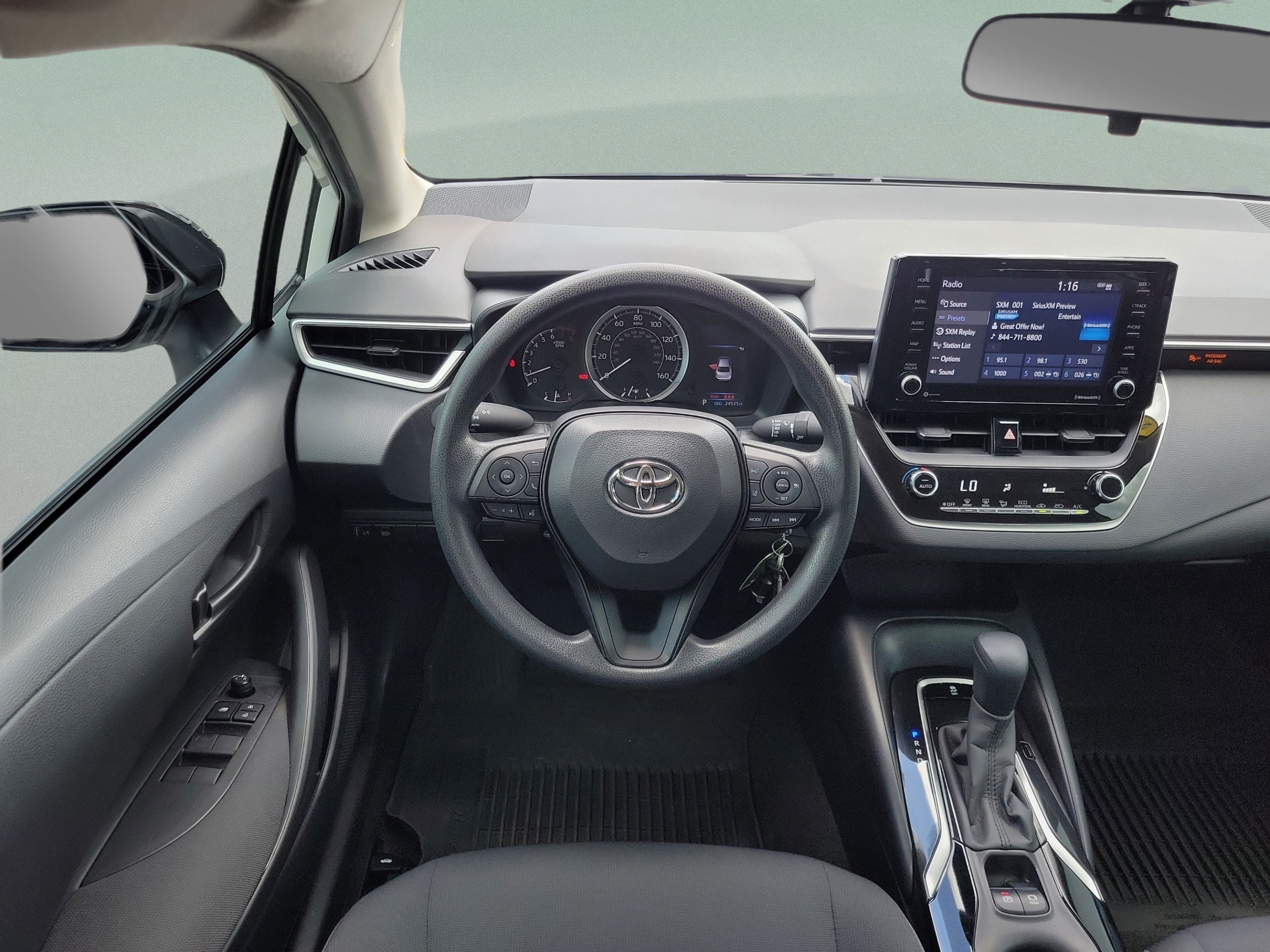 Used 2022 Toyota Corolla LE FWD image 5